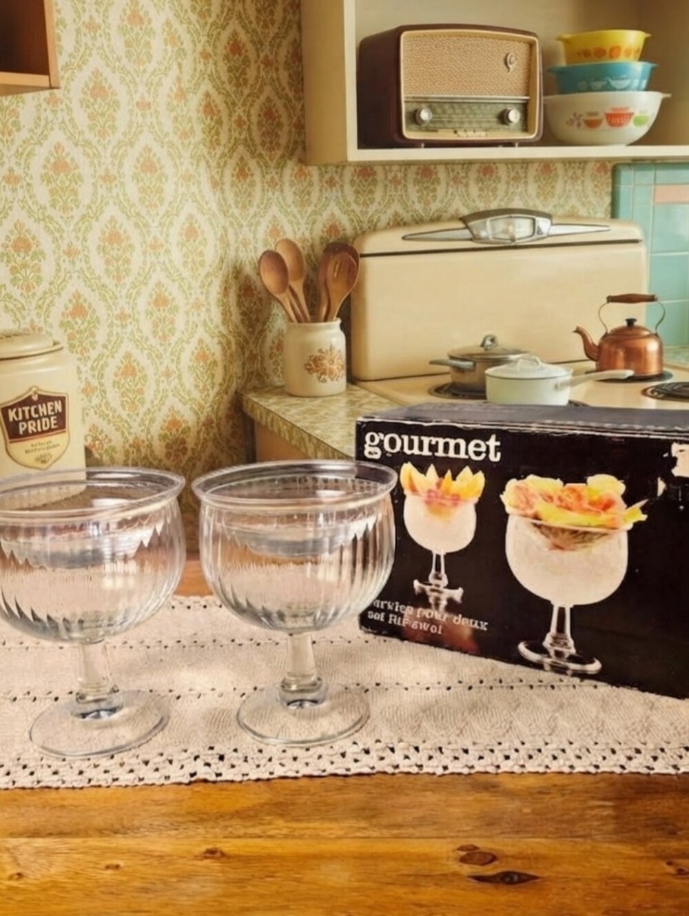 Vintage Italian Saivo Dessert & Shrimp Cocktail Glasses